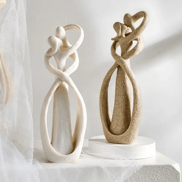 Wieczne Objęcie – artystyczna figurka symbolizująca miłość